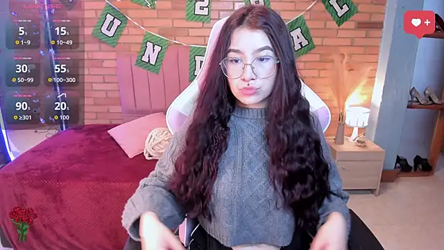Amy joones online show from June 24, 2026, 11:42 am