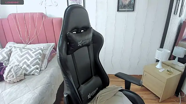 Amy joones online show from January 10, 2026, 1:28 pm