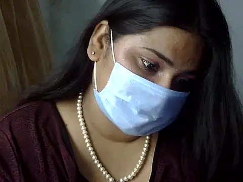 cutelady65 online show from July 19, 2026, 2:03 pm