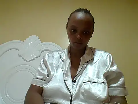 Sexxy-Shie online show from August 3, 2026, 8:00 am