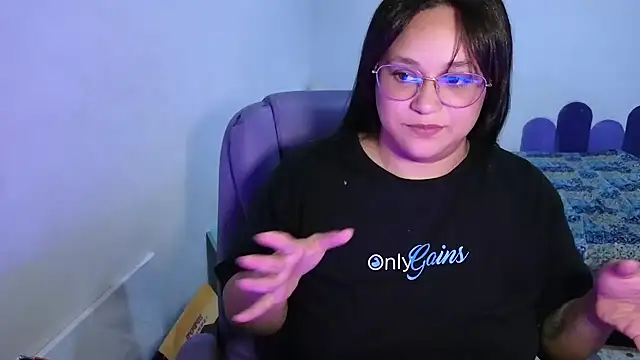 Luciernaga18 online show from July 1, 2026, 2:56 am