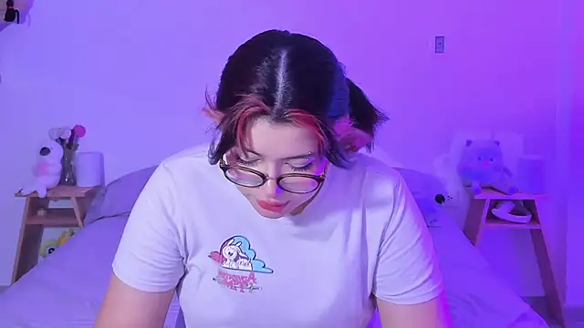 Snapshot of Gaby_Danna chatting on February 20, 2025, 12:19 am Gaby Danna online show from February 20, 2025, 12:19 am