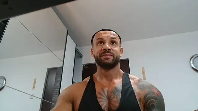Snapshot of Magnificmuscles89 chatting on June 8, 2026, 8:59 am Magnificmuscles89 online show from June 8, 2026, 8:59 am
