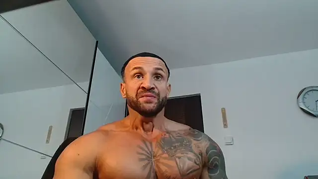 Snapshot of Magnificmuscles89 chatting on June 2, 2026, 11:32 am Magnificmuscles89 online show from June 2, 2026, 11:32 am
