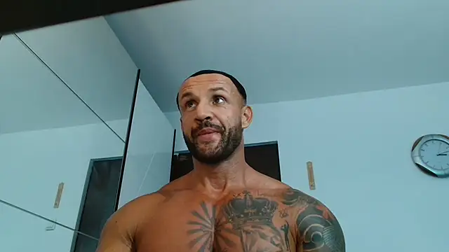 Magnificmuscles89 online show from July 3, 2026, 12:22 pm