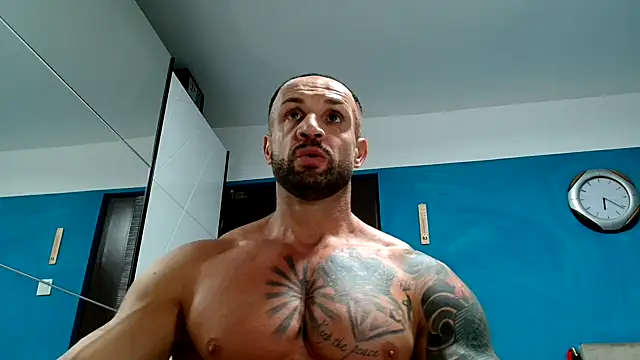 Magnificmuscles89 online show from October 3, 2025, 3:24 pm