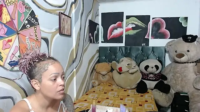 manzanahot9 online show from January 6, 2026, 6:56 pm