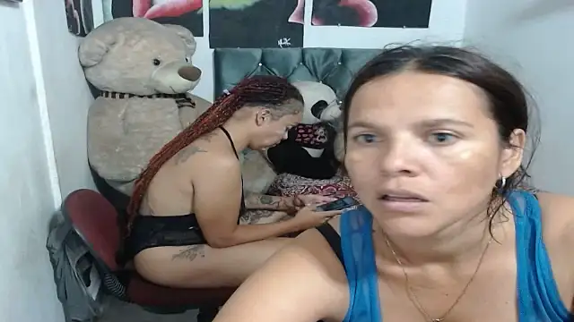 manzanahot9 online show from January 20, 2025, 7:57 pm