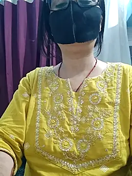 Snapshot of Aishwaryaa_69 chatting on June 19, 2026, 2:28 am Aishwaryaa 69 online show from June 19, 2026, 2:28 am