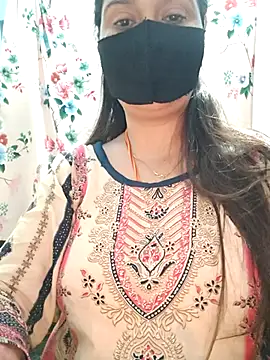 Aishwaryaa 69 online show from October 14, 2025, 2:45 am