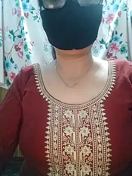 Aishwaryaa 69 online show from October 15, 2025, 4:26 pm