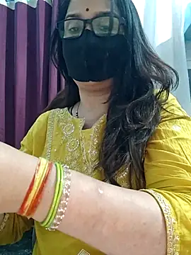 Aishwaryaa 69 online show from April 23, 2026, 2:40 pm