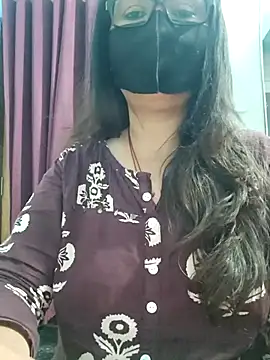 Snapshot of Aishwaryaa_69 chatting on June 7, 2026, 1:55 am Aishwaryaa 69 online show from June 7, 2026, 1:55 am