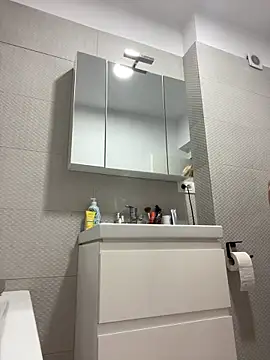 Chloe Richardson online show from March 16, 2025, 7:04 am