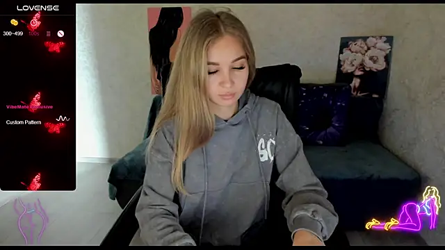 Snapshot of _NigoNika chatting on March 15, 2025, 10:57 am NigoNika online show from March 15, 2025, 10:57 am