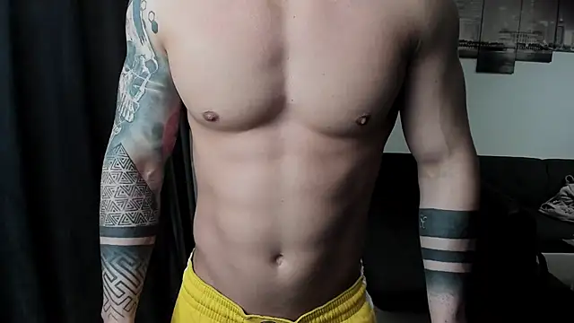 Snapshot of Richarddarell1 chatting on March 20, 2026, 6:47 am Richarddarell1 online show from March 20, 2026, 6:47 am