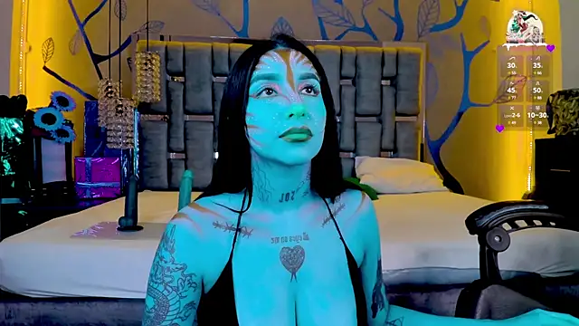 Leiaa  online show from December 28, 2024, 4:19 am