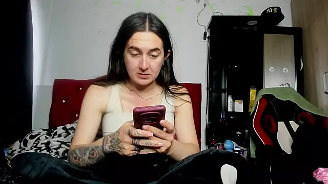 Sweet-Suck69 online show from September 23, 2025, 10:28 pm