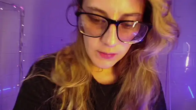 Snapshot of Giia_paiige18 chatting on November 27, 2025, 12:11 am Giia paiige18 online show from November 27, 2025, 12:11 am