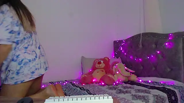 Snapshot of Giia_paiige18 chatting on March 22, 2025, 3:09 am Giia paiige18 online show from March 22, 2025, 3:09 am