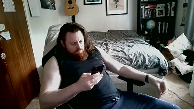 Snapshot of Hairy_Guy30 chatting on May 17, 2026, 6:30 pm Hairy Guy30 online show from May 17, 2026, 6:30 pm