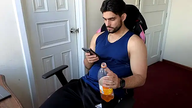 Jackyrose online show from November 21, 2025, 4:28 pm