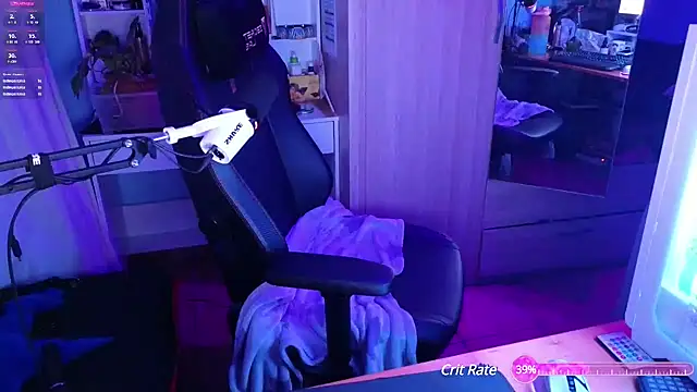 MemiKouki online show from March 13, 2025, 9:26 pm