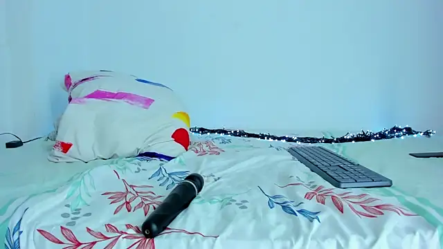 ayheleensexygirl1 online show from March 18, 2025, 1:57 am