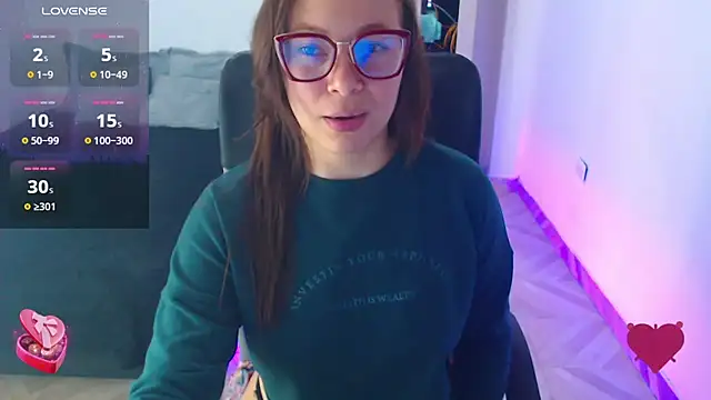 SharonR1 online show from June 10, 2026, 12:12 am