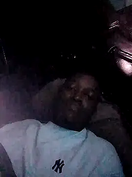 Snapshot of Maestro0023 chatting on January 10, 2025, 12:17 am Maestro0023 online show from January 10, 2025, 12:17 am