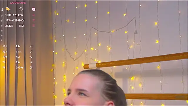 Snapshot of Elation_Evy chatting on February 9, 2026, 1:47 am Elation Evy online show from February 9, 2026, 1:47 am