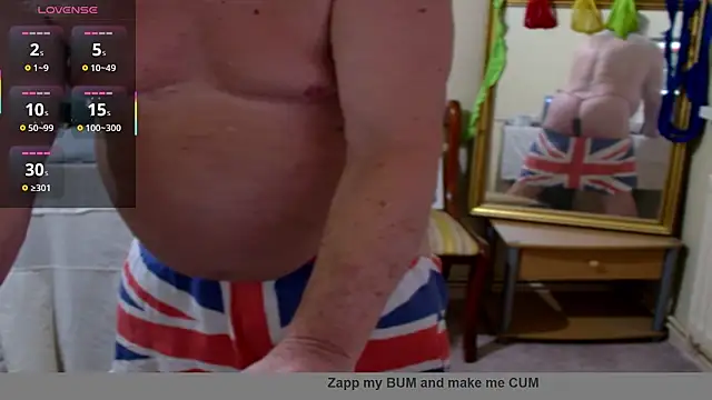 john little one1 online show from October 11, 2025, 9:05 pm