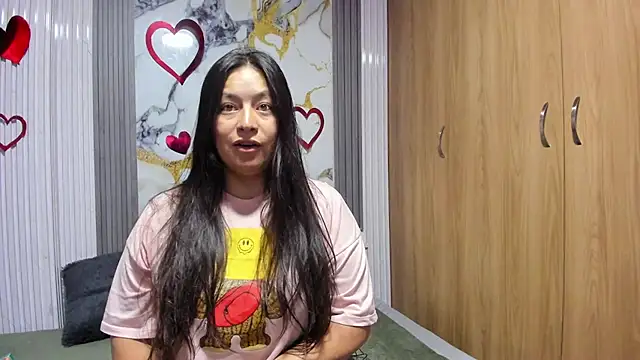 monickhot303av online show from February 15, 2026, 11:42 am