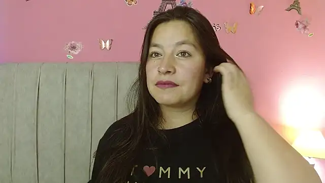 monickhot303av online show from September 28, 2025, 3:46 am