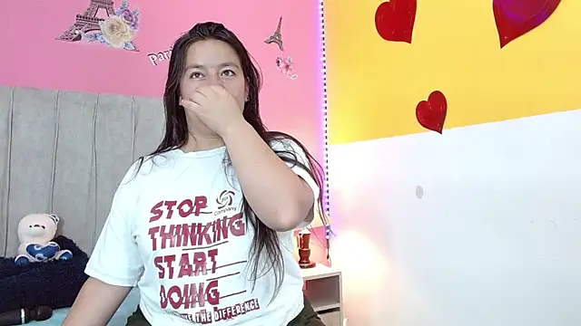 monickhot303av online show from November 19, 2025, 3:28 am