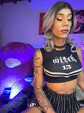 Alexa Chanell Oficial online show from October 3, 2025, 1:45 pm