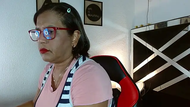 Snapshot of elizabeth_mature23 chatting on October 9, 2025, 12:38 pm elizabeth mature23 online show from October 9, 2025, 12:38 pm