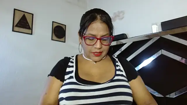 Snapshot of elizabeth_mature23 chatting on January 14, 2026, 7:17 pm elizabeth mature23 online show from January 14, 2026, 7:17 pm