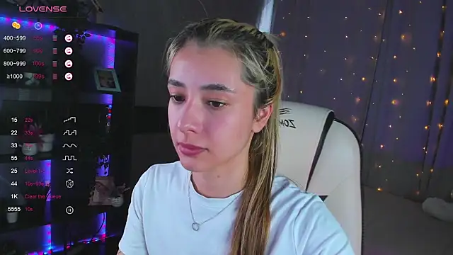 DarlaLike online show from March 20, 2025, 7:14 am