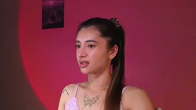 DarlaLike online show from June 4, 2026, 3:44 am