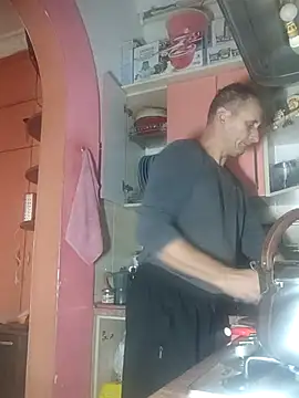 Snapshot of Viause_Kentauelle chatting on February 17, 2026, 8:33 am Viause Kentauelle online show from February 17, 2026, 8:33 am