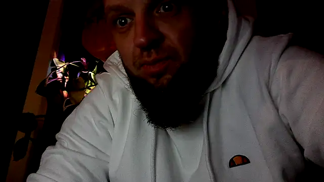 Snapshot of donhulio482 chatting on March 16, 2025, 1:38 am donhulio482 online show from March 16, 2025, 1:38 am