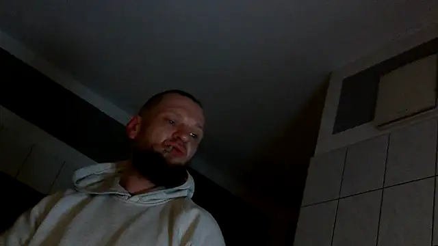 Snapshot of donhulio482 chatting on February 18, 2025, 5:20 am donhulio482 online show from February 18, 2025, 5:20 am