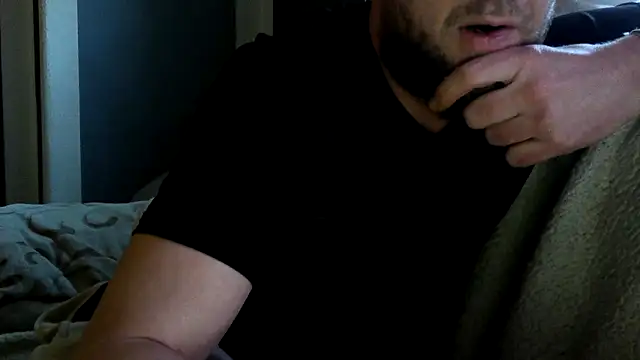 Snapshot of donhulio482 chatting on March 7, 2025, 4:00 pm donhulio482 online show from March 7, 2025, 4:00 pm