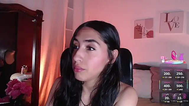 madisex s online show from October 3, 2025, 12:28 pm