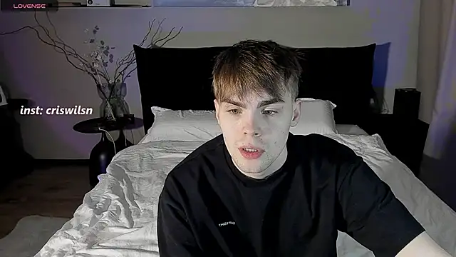 simonwnl online show from March 1, 2025, 10:02 am