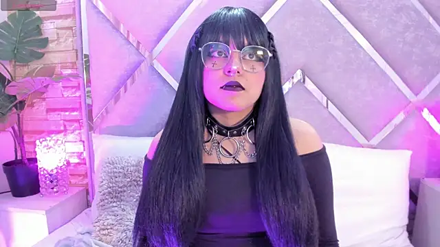  Ambar-devon  online show from September 20, 2025, 7:08 pm