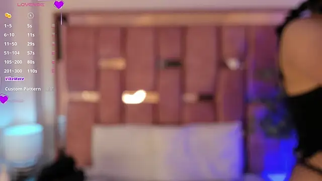  Ambar-devon  online show from September 17, 2025, 6:32 pm