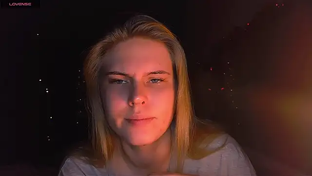 VoluptuousDreams online show from January 10, 2025, 8:59 pm