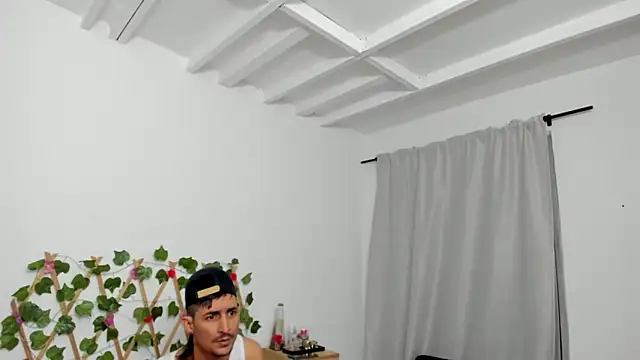 Zamu 1992 online show from February 27, 2025, 3:18 am